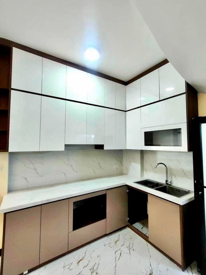 Bán nhà 5 tầng đơn lập Hoài Đức - Cạnh chợ Giang Xá, Nội Thất 99%