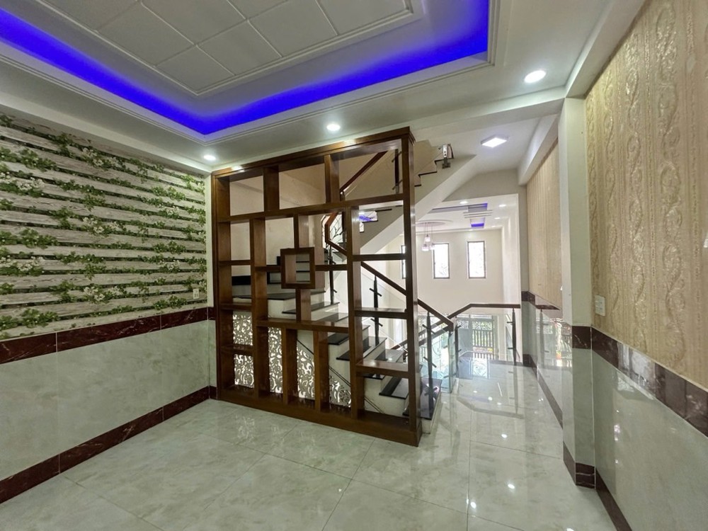 Bán nhà  Lâm Thị Hố,p Tân chánh hiêp  Q.12, 4x17m, 3 tầng, 4PN, SHR,