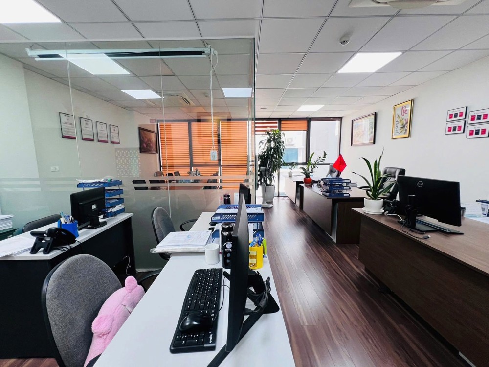 Bán tòa mặt phố Bà Triệu, Lê Đại Hành DT 80m2, lô góc 3 thoáng, gần Hồ Gươm, KD tuyệt
