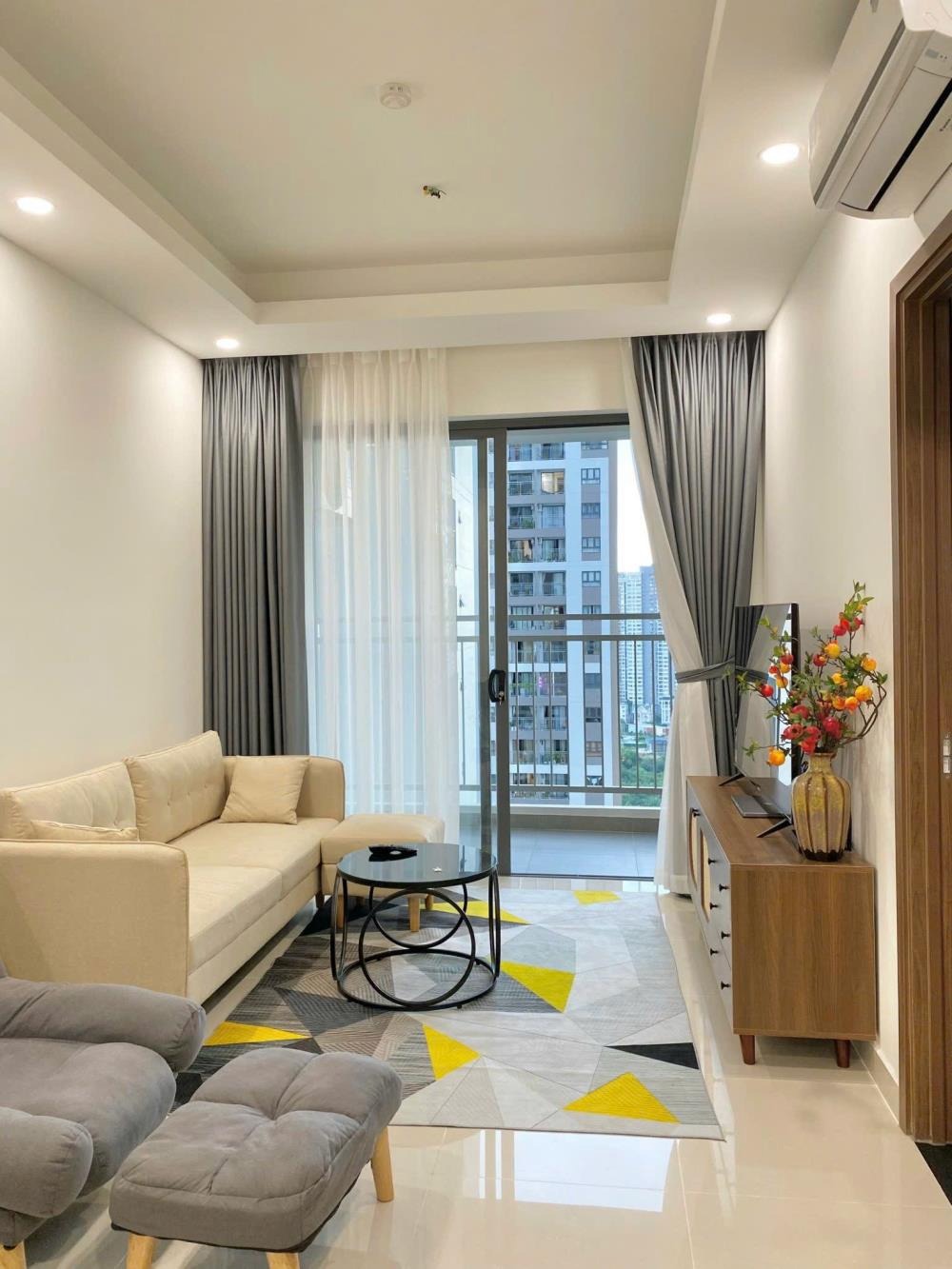 Căn Góc 2PN, 69m2, View Landmark 81 - Q7 Riverside Giá 4.11 tỷ