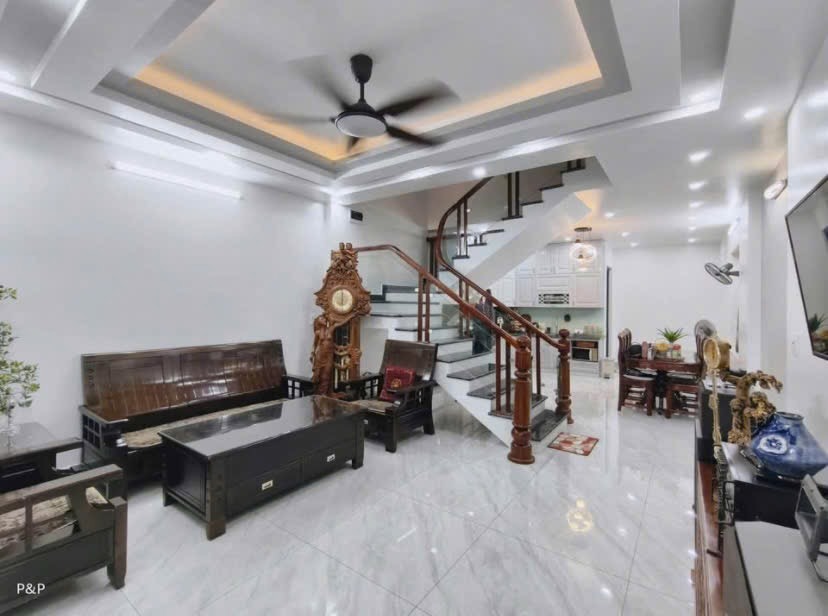Nhà Mới Minh Khai - 5 Tầng, Ô Tô Tránh - Chỉ 8 Tỷ