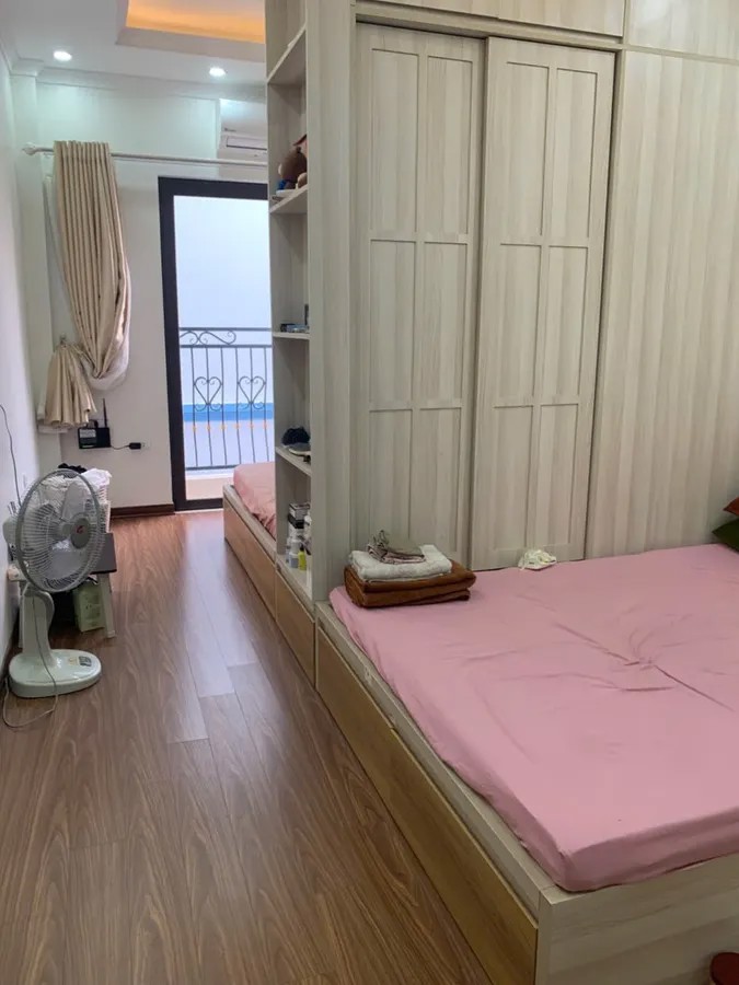 NHÀ MỚI FULL NỘI THẤT Nam Đuống 33M2  5 tầng MT 3.5m, 6.2 tỷ Long Biên Hà Nội