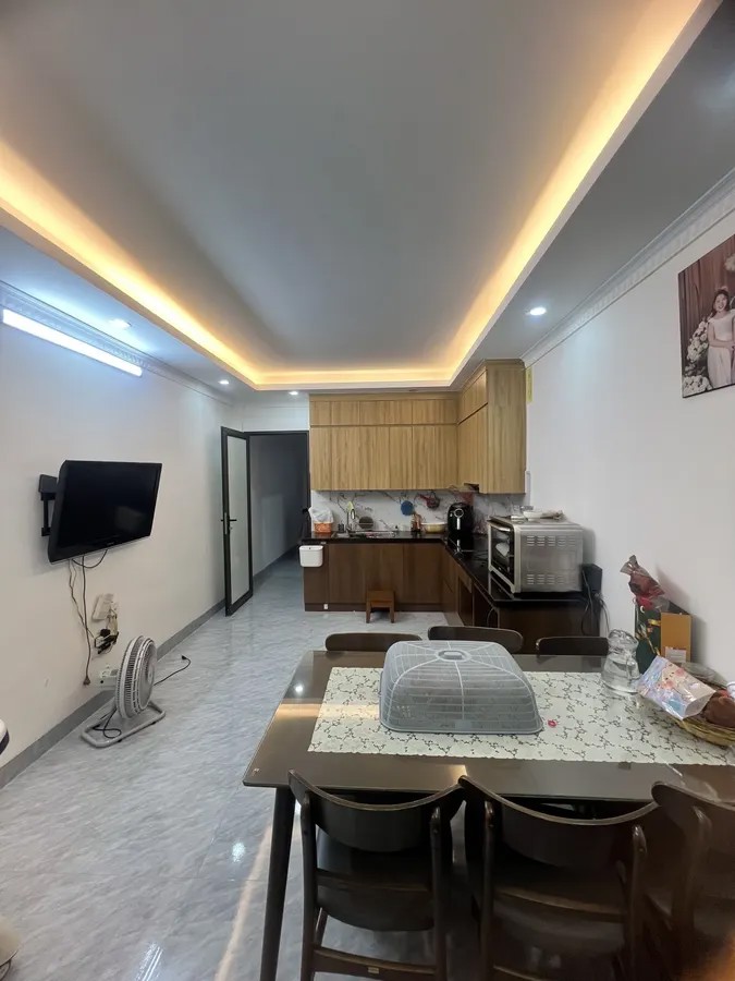 NHÀ ĐẸP 6 TẦNG Ô TÔ ĐỖ CỬA Thạch Bàn 37m2 X mặt tiền 3.8m, 8.5 tỷ Long Biên Hà Nội