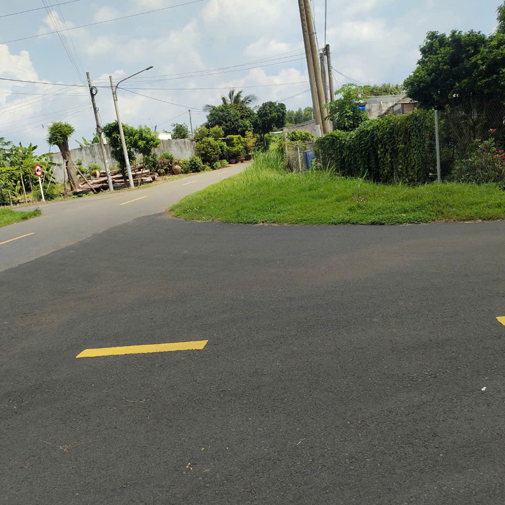 Hơn 300m  Năm kỳ khởi nghĩa 60 thổ cư