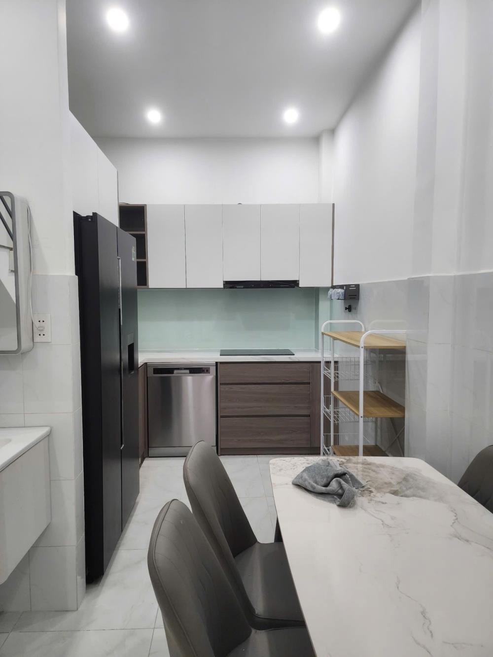 Bán nhà Thủ Đức - 47m² - Giá 3.1 tỷ - Hồ Bá Phấn, Phước Long A