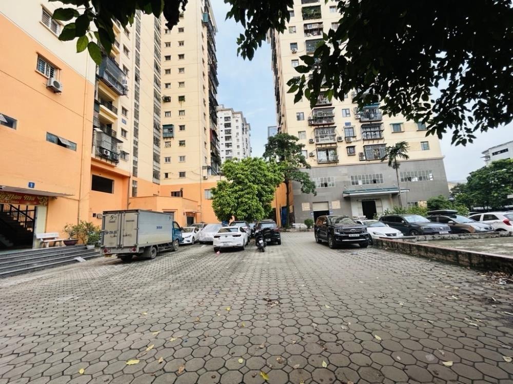 Bán căn hộ Đền Lừ - Tân Mai: View đẹp, Full Nội Thất, 2PN, Giá 4.18 Tỷ