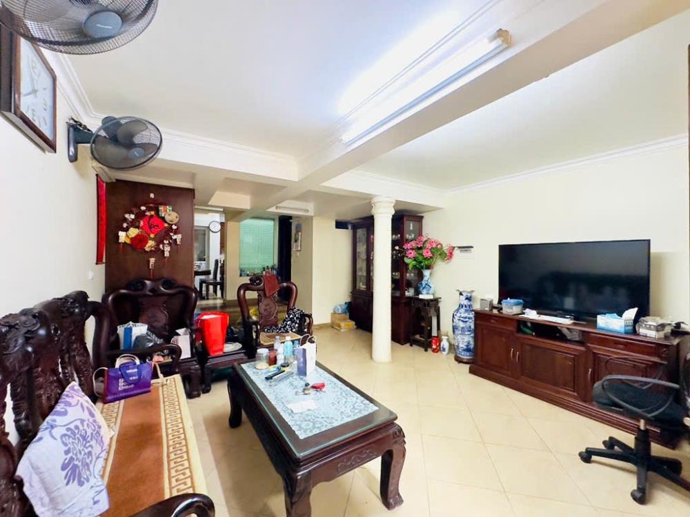 Bán Nhà Cầu Giấy 75m2, 5 Tầng, Ô Tô Vào, Giá 12 Tỷ