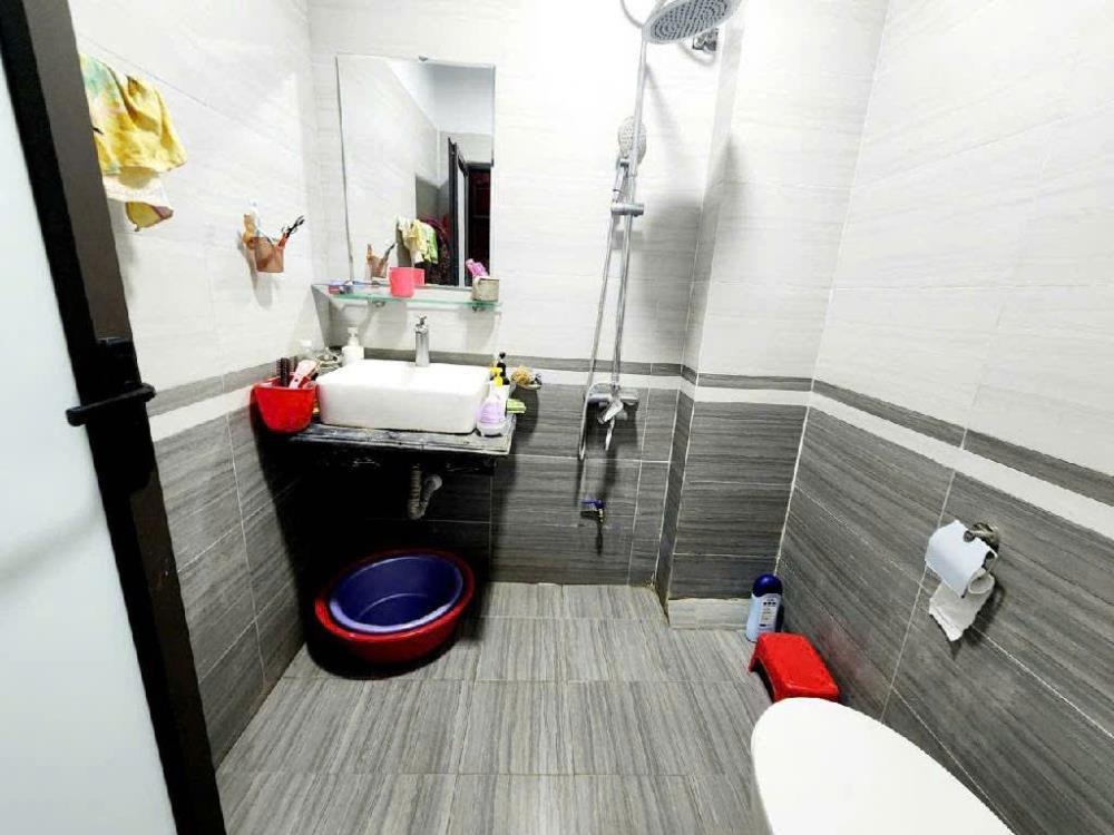 Bán nhà đẹp 5 tầng, vị trí trung tâm La Khê, Hà Đông - Giá 7.2 tỷ