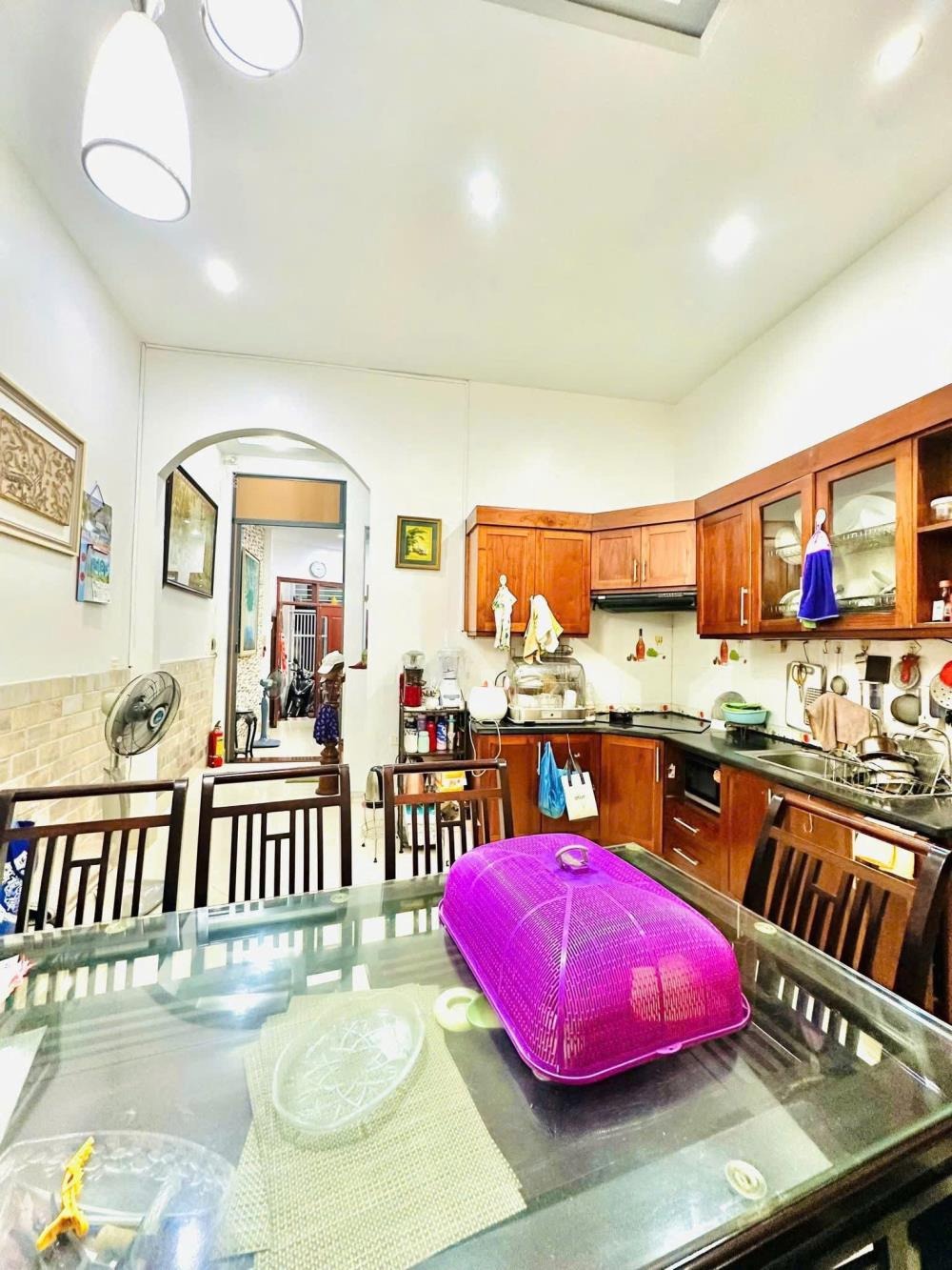 Nhà Mặt Tiền Hoàng Quốc Việt - 96m² - Phân Lô - Kinh Doanh - 34 Tỷ
