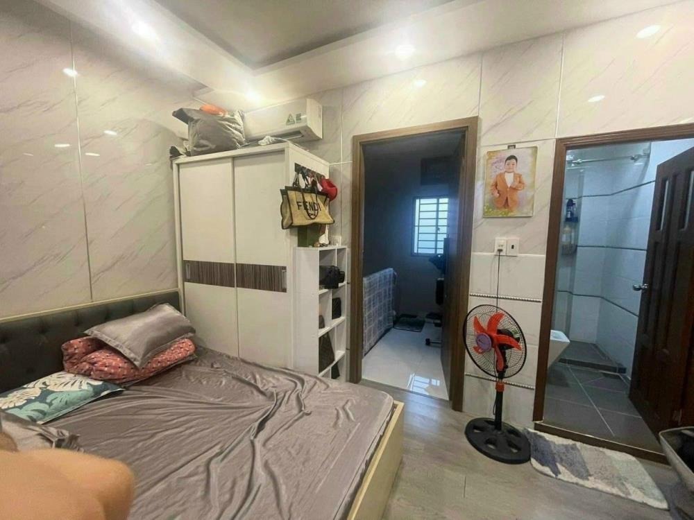 Bán Nhà Mặt Tiền Sư Vạn Hạnh, Quận 10 - 45m2, 3 Tầng, Kinh Doanh Sinh Lời