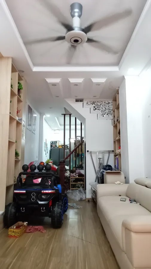 BÁN NHÀ RIÊNG Phố Thanh Am 43m2 X 5 tầng,MT 3.8m,6.85 tỷ Long Biên Hà Nội