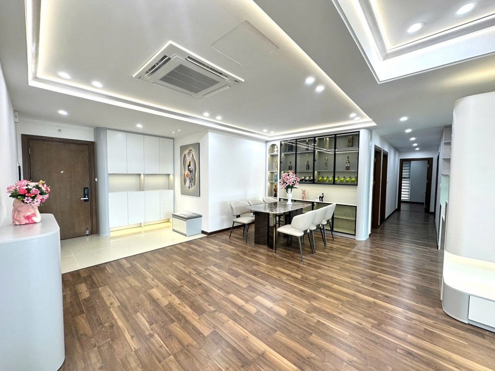 💥💥CT1 Mễ Trì Hạ 98m2, 3PN Nội thất mới tinh, View phố, 8.25 tỷ Nam Từ Liêm