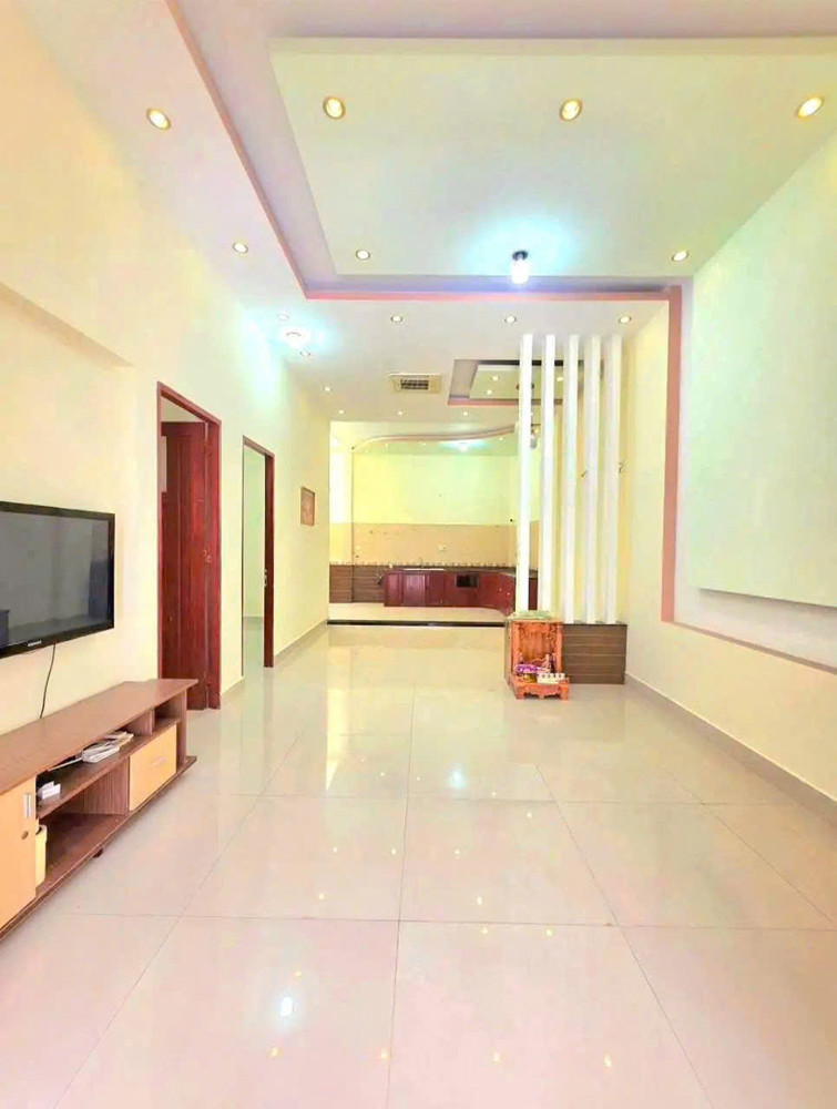 Bán nhà ĐẸP Trung Tâm Dĩ An,Ngang 8M,đường 10M thông thoáng,gần Vincom