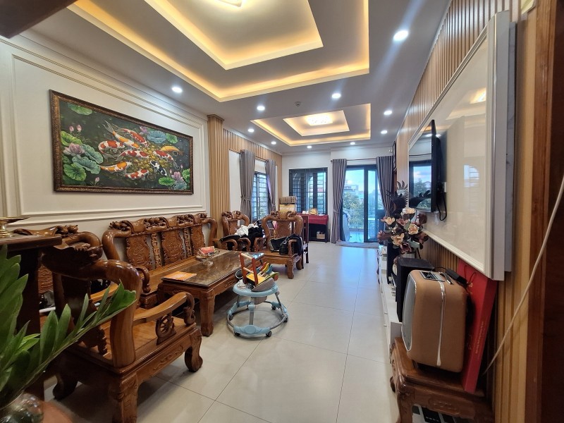 Bán nhà Phường Hiệp Bình, Đường  Số 35, DT240 m2, 8x30m, 2 tầng, 9PN, SH, Giá 11.3 tỷ
