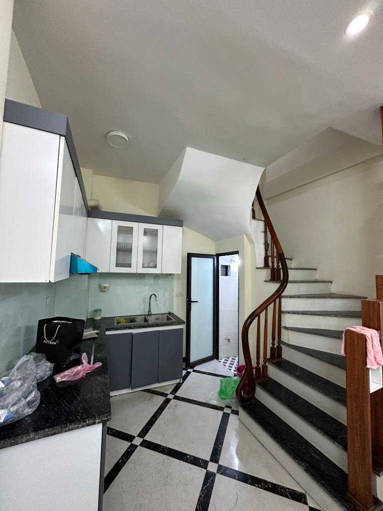 Bán nhà Ba Đình - 158 Ngọc Hà, 5 tầng, lô góc 34m2 - 7.4 tỷ