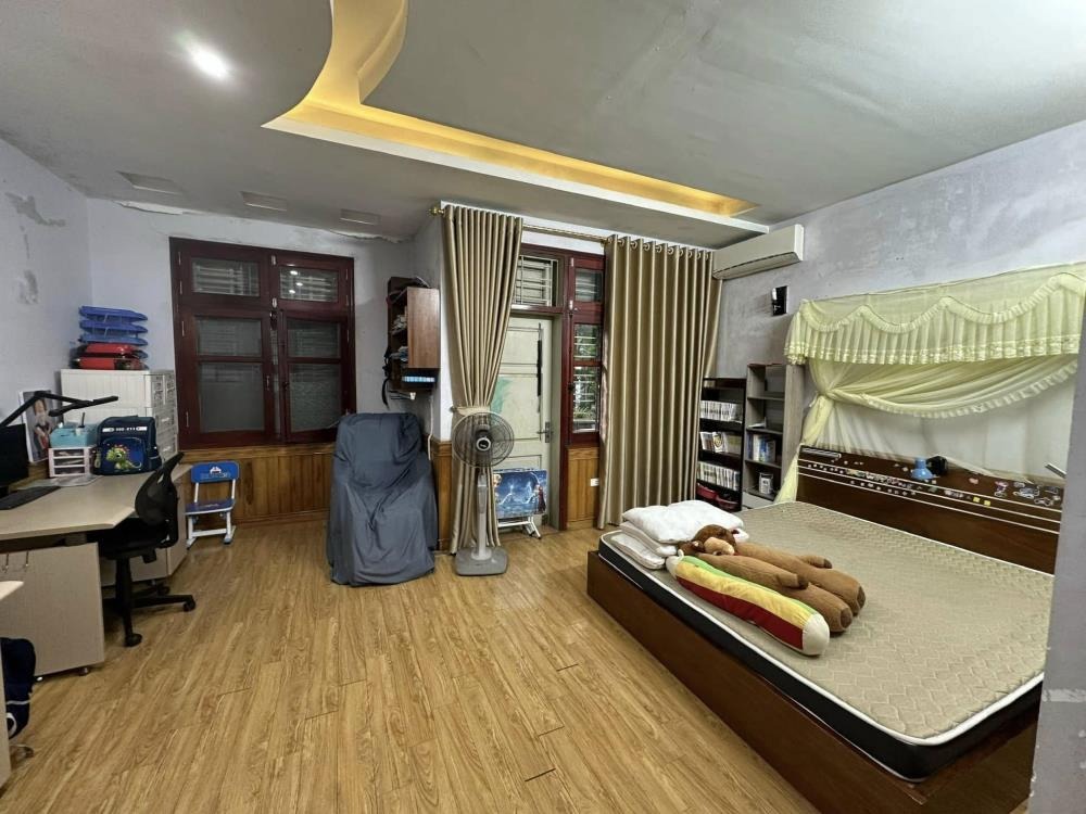 Bán Nhà Mặt Phố Đặng Xuân Bảng - 75m² - 5 Tầng - Kinh Doanh Sầm Uất