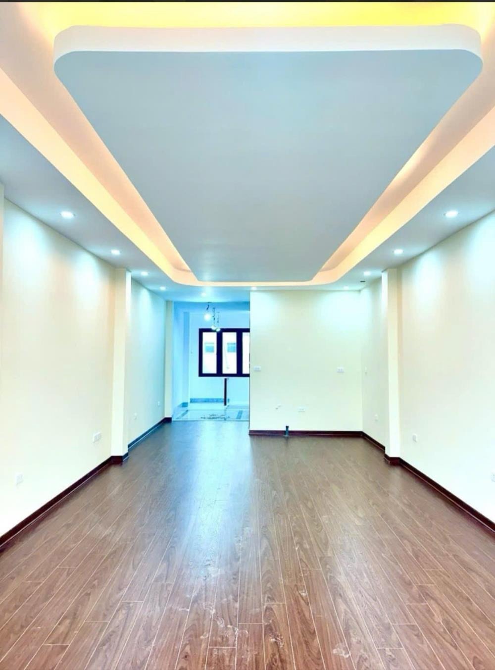 Siêu phẩm phân lô Triều Khúc: Nhà 5 tầng, thang máy, ô tô tránh, giá 15 tỷ