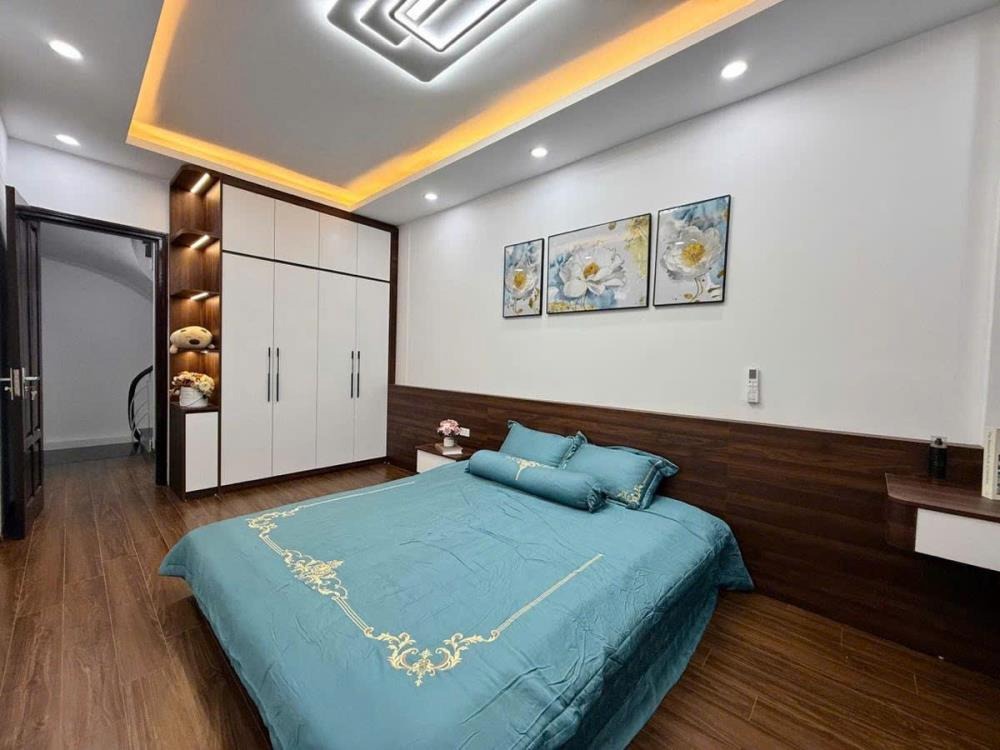 Bán nhà mặt phố Thái Hà - Vị trí đắc địa, kinh doanh sầm uất - 23.7 tỷ