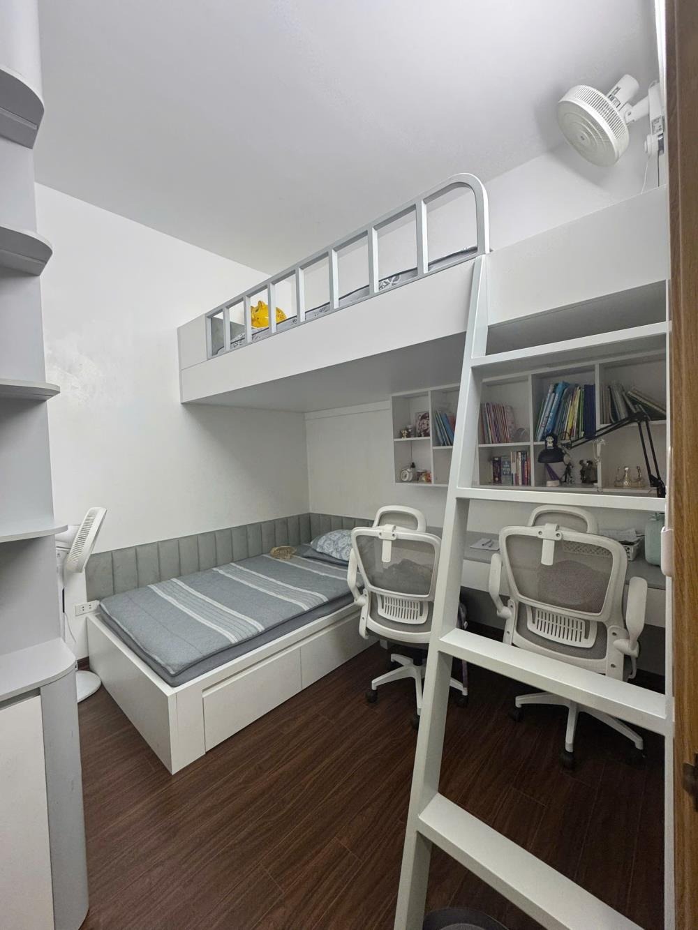 Bán căn hộ chung cư Thanh Hà - Hà Đông 70m2 full nội thất, giá tốt