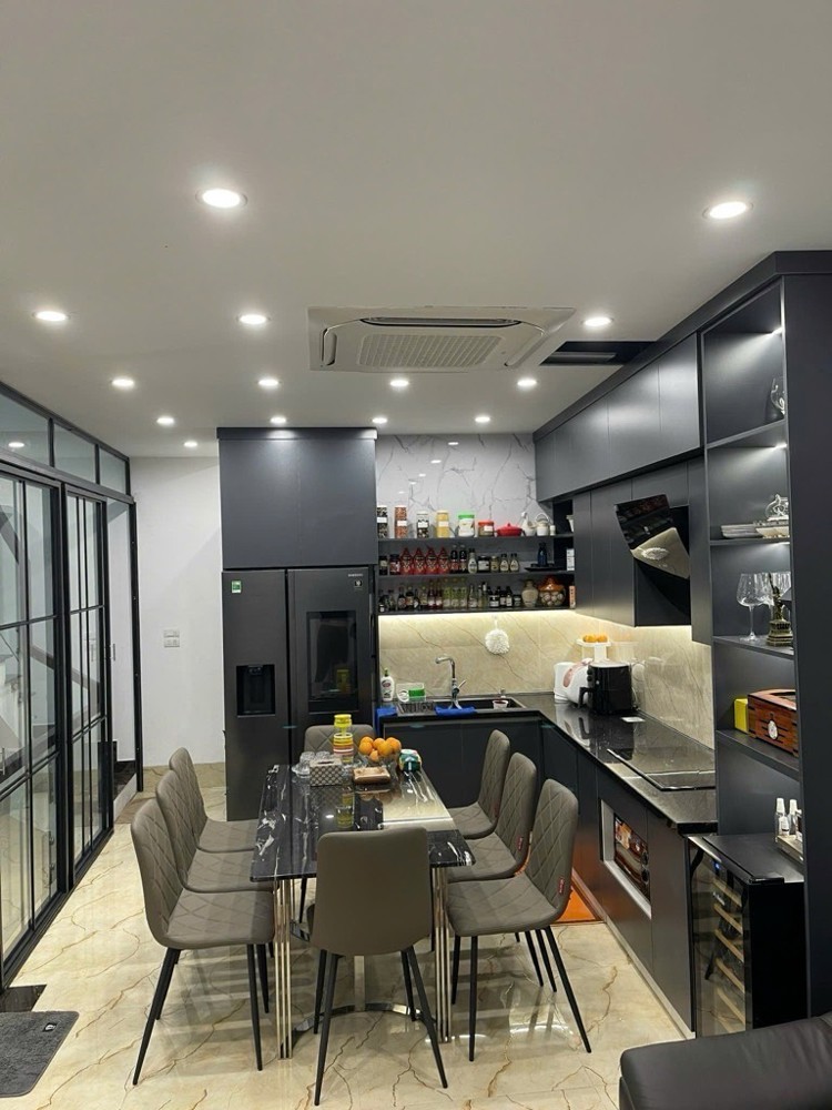 BÁN NHÀ HỒNG TIẾN LONG BIÊN, NHÀ MỚI, THANG MÁY- OTO ĐÕ CỬA,40M NHỈNH 10 TỶ( TL)