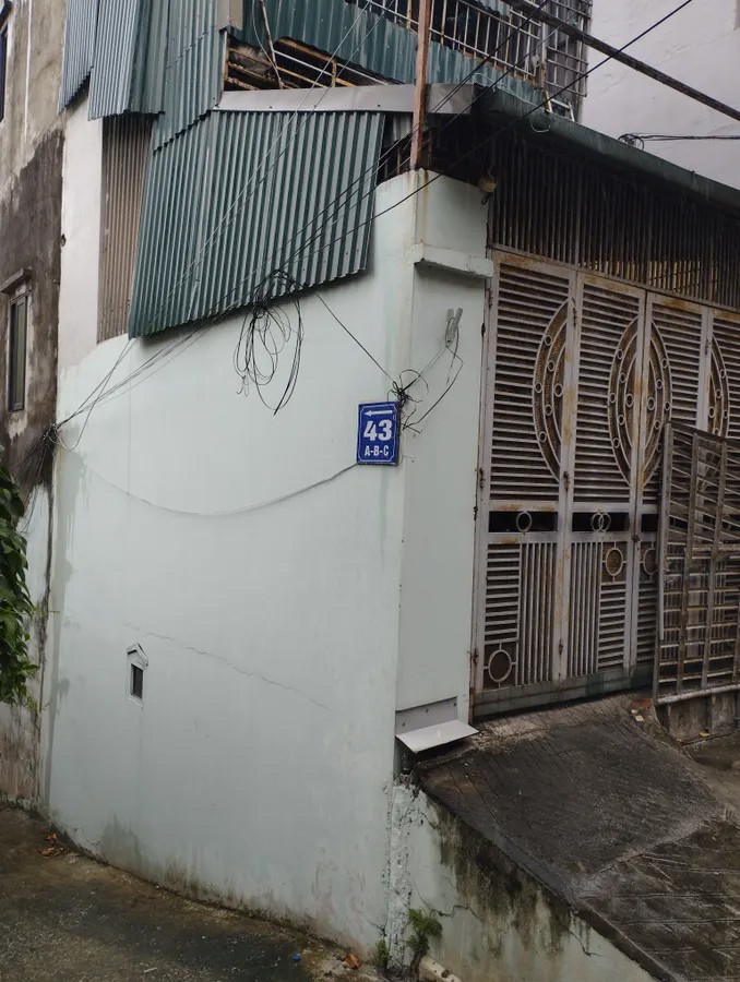 BÁN ĐẤT NGỌC THỤY 47M2 ĐẦU PHỐ NGỌC THỤY Ô TÔ ĐỖ CỬA 5.5 TỶ.CÓ THƯƠNG LƯỢNG