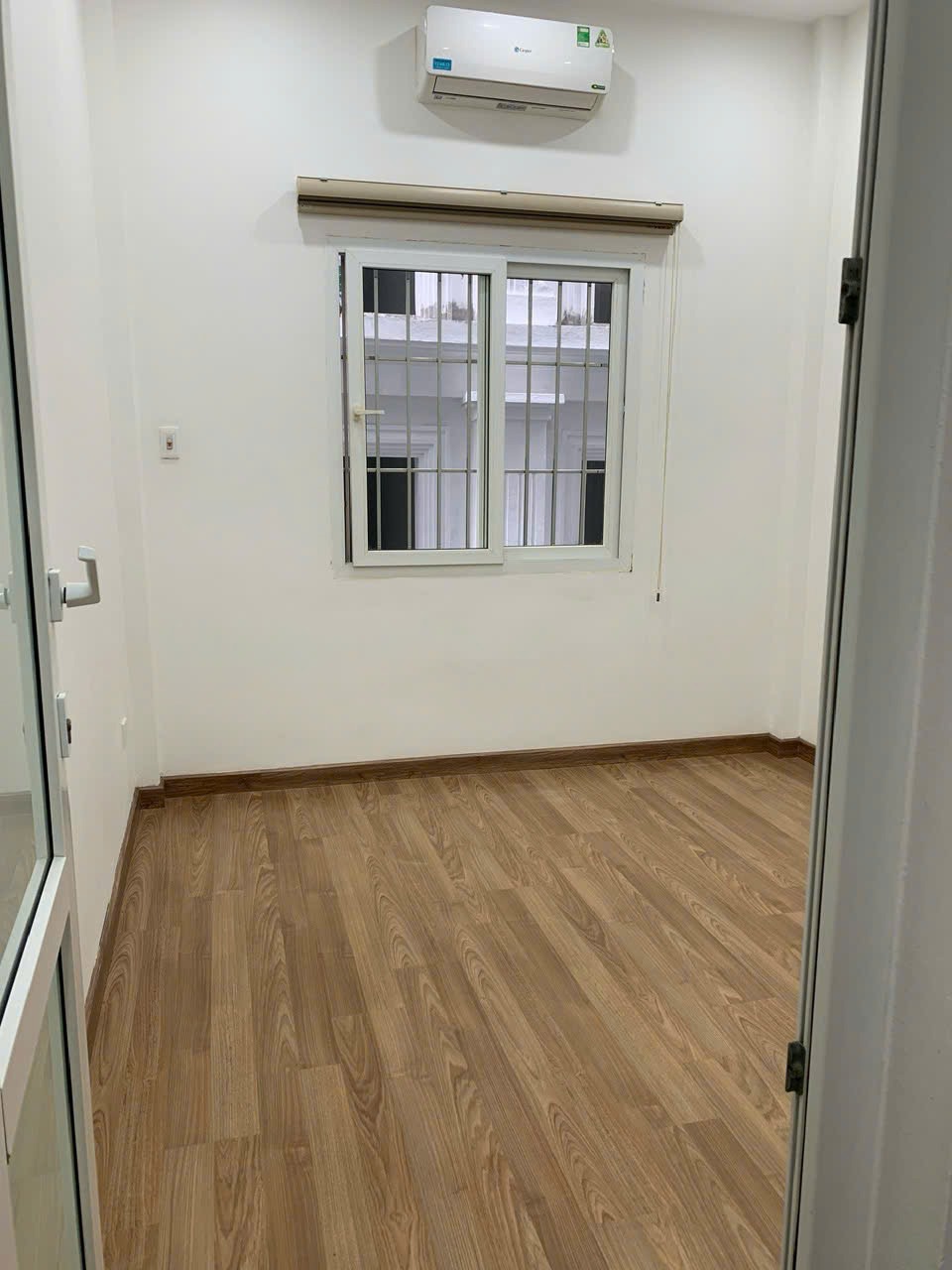 Sổ Đỏ 50m2, 4 Tầng, 9.3 Tỷ - Vị Trí Vàng Phố Vương Thừa Vũ, Thanh Xuân