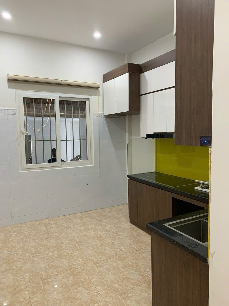 Sổ Đỏ 50m2, 4 Tầng, 9.3 Tỷ - Vị Trí Vàng Phố Vương Thừa Vũ, Thanh Xuân