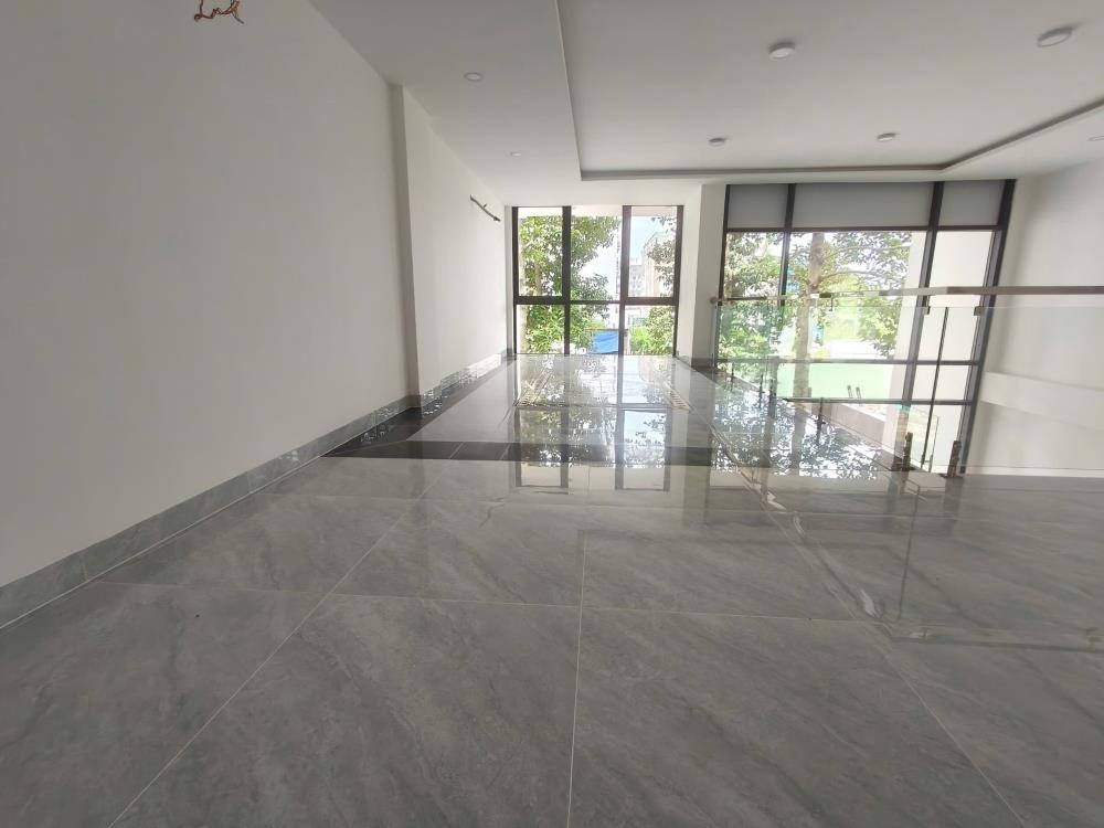 Cho Thuê Tòa Nhà Huy Hoàng Quận 2 - Diện Tích 743.6m2