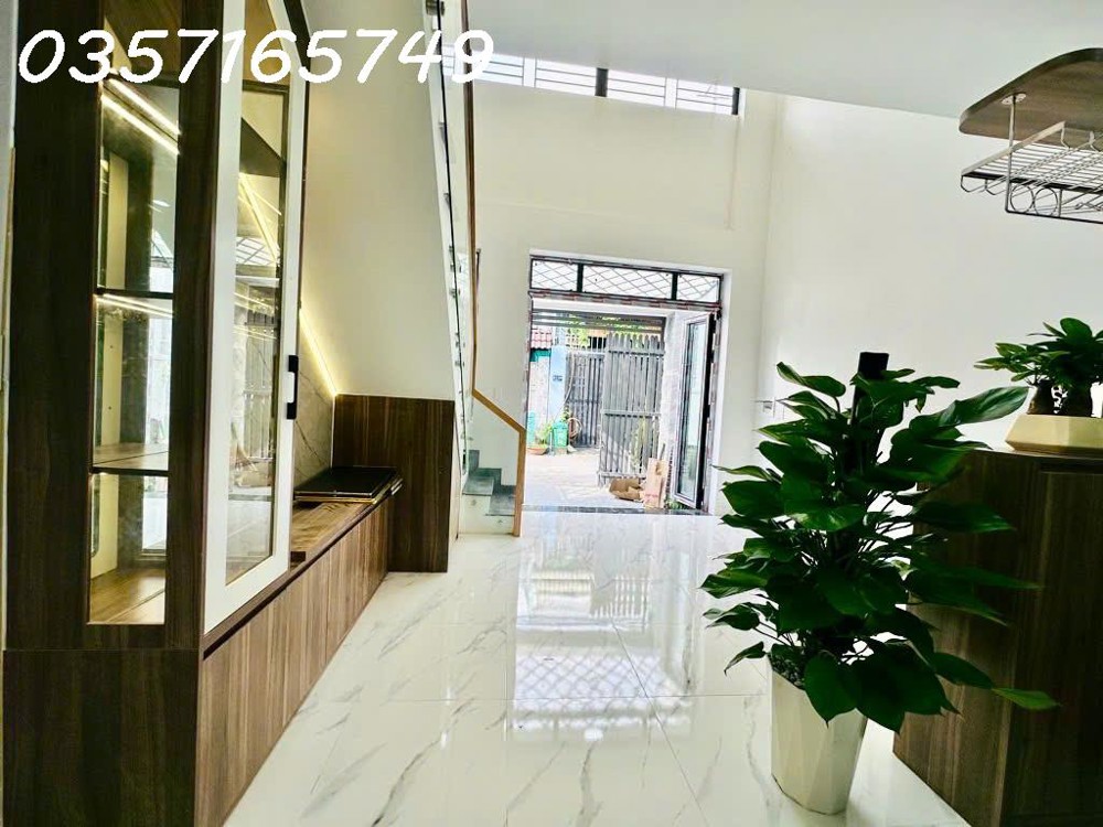 BÁN NHÀ 1 TRỆT 1 LỬNG FULL NỘI THẤT – GIÁ CHỈ 5 TỶ 250 TRIỆU – HẺM 160 - TRỤC ĐƯỜNG CHÍNH LÃ XUÂN