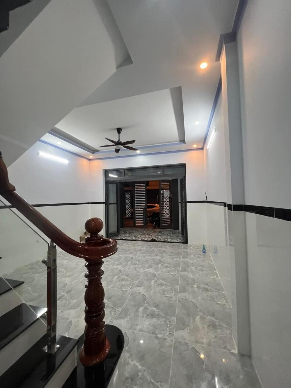 Bán nhà Bình Chánh 1070tr - 18B, Sổ Hồng Riêng, Thổ Cư 100m2