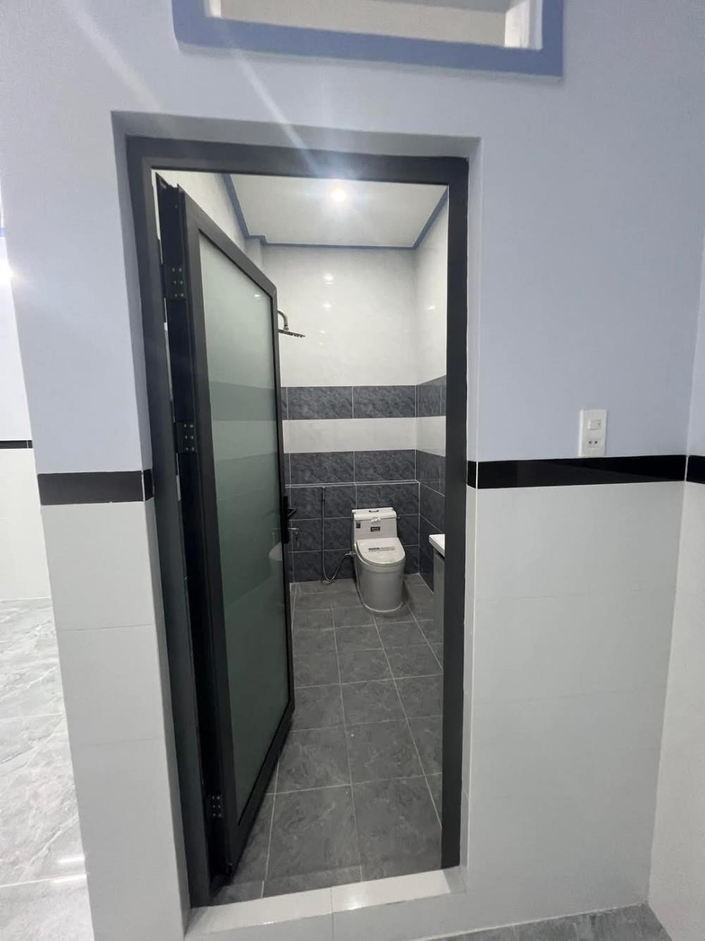 Bán nhà Bình Chánh 1070tr - 18B, Sổ Hồng Riêng, Thổ Cư 100m2