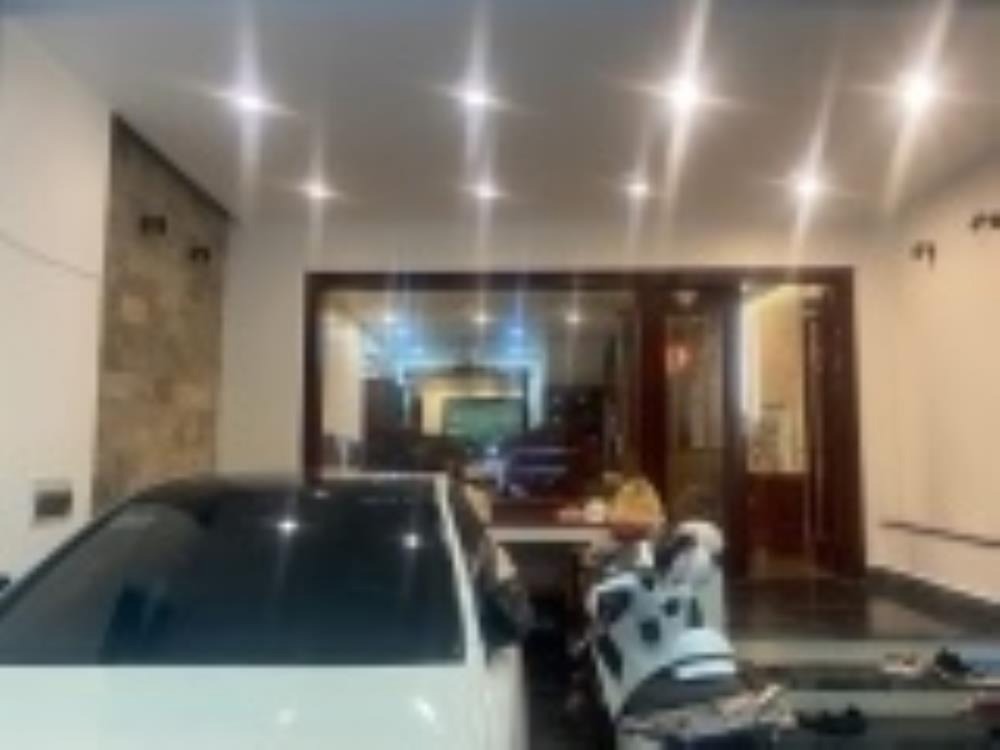 Phân Lô Lạc Long Quân - Cầu Giấy 83m² - 5 Tầng - Mặt Tiền Rộng - Oto Tránh Đỗ