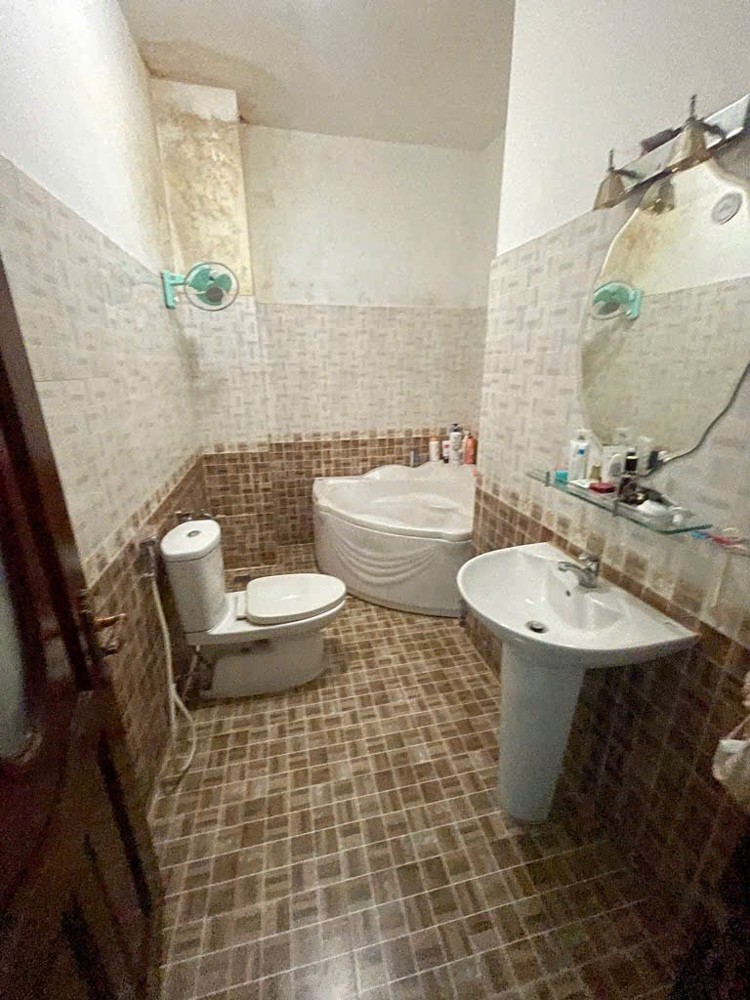 Bán nhà Lê Đình Thám, Tân Phú - 105m2, 5m1, 3T - Hẻm 6m xe tải thông