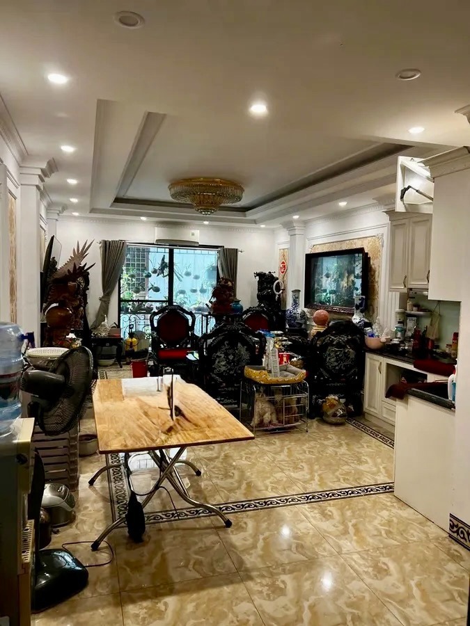 Bán Nhà Phố Thái Hà, Đống Đa - 52m2 x 6 Tầng, Thang Máy, Kinh Doanh - Ở Ngay