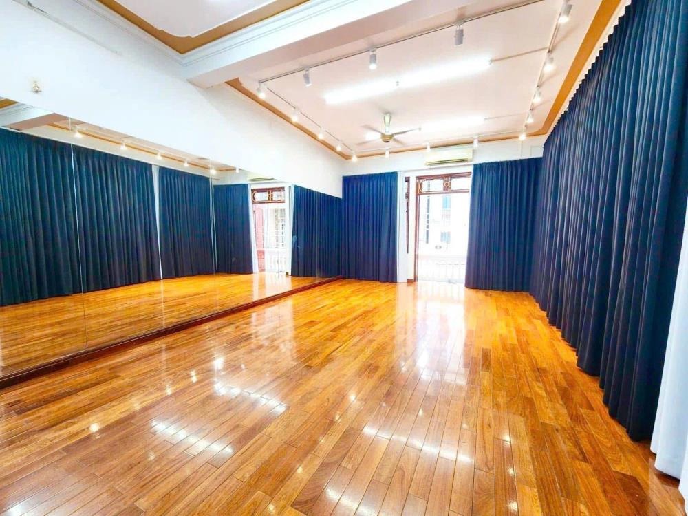 Bán nhà mặt tiền Trần Quốc Vượng, Cầu Giấy - 100m2, 5 tầng, dòng tiền 50tr/tháng