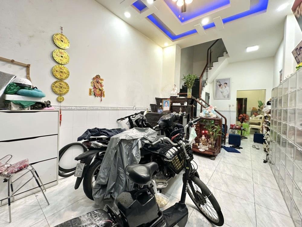 Bán Gấp Nhà Quận 3 - 54m2, 4 Tầng - Giá Chỉ 6.95 Tỷ - Ngộp Bank