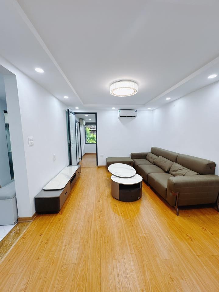 Bán nhà lô góc Tập Thể Thành Công - Full Nội Thất, Đẹp, Giá Tốt