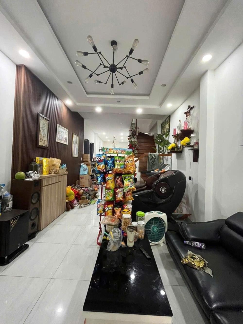 Bán nhà mặt tiền Bình Chánh 1 trệt 1 lầu, kinh doanh sầm uất - 650tr