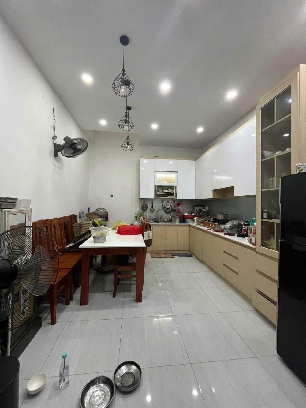 Bán nhà mặt tiền Bình Chánh 1 trệt 1 lầu, kinh doanh sầm uất - 650tr