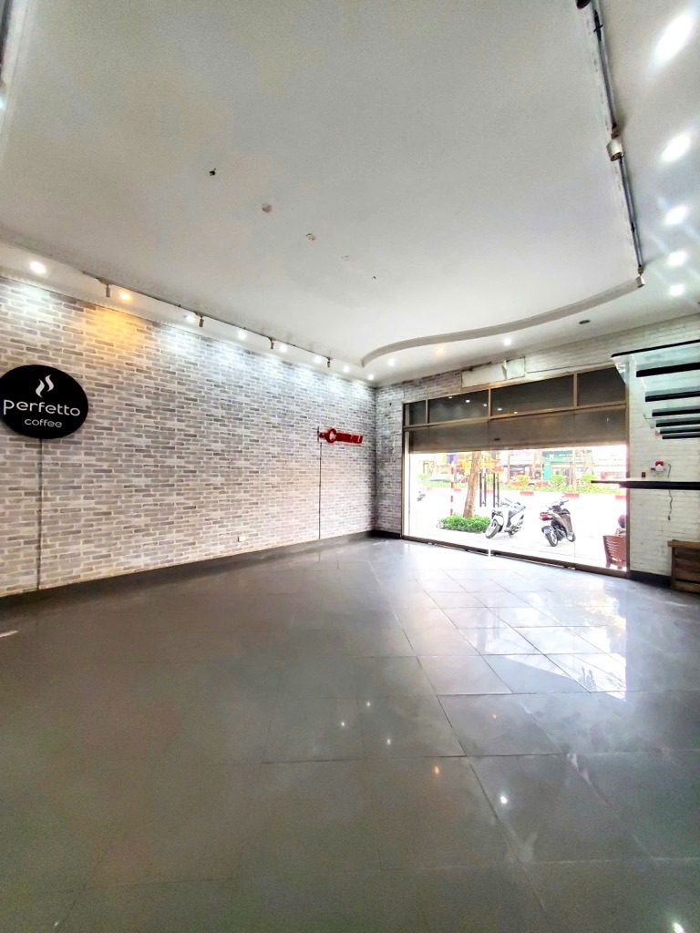 Mặt Phố Văn Cao 90m² Ba Đình - Lô Góc 6 Tầng Thang Máy, Kinh Doanh