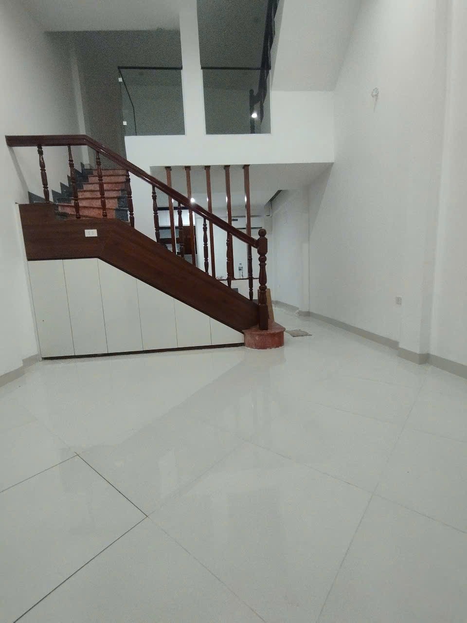 Bán nhà Lê Trọng Tấn, Thanh Xuân 33m² - 4 Tầng, Ô Tô Đỗ Cửa, Giá 12.6 Tỷ