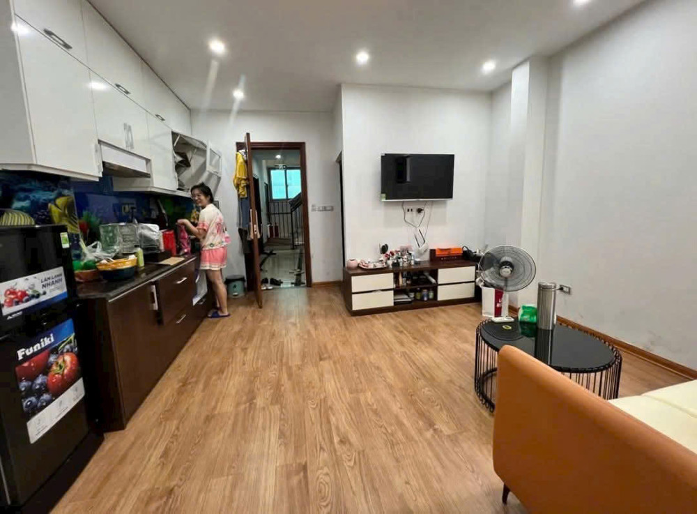 HẠ CHÀO BÁN NHANH APARTMENT MẶT PHỐ LẠC LONG QUÂN_ TÂY HỒ 
22 CĂN HỘ CAO CẤP - DÒNG TIỀN 
Vỉa hè