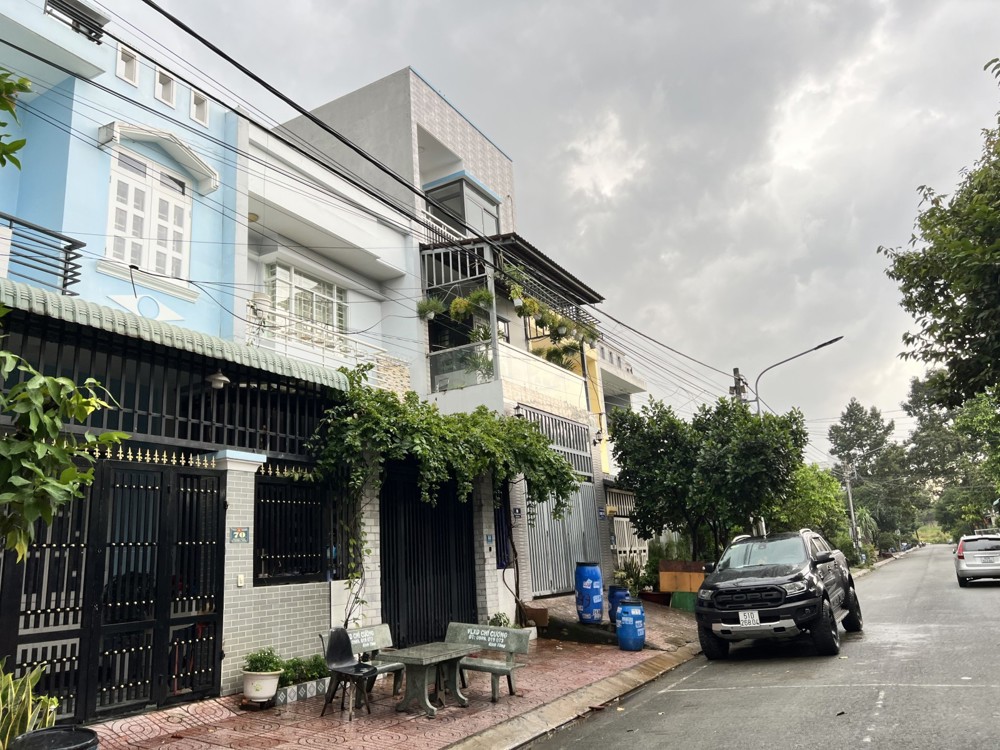 NHÀ GIÁ RẺ – TÂN BÌNH, DĨ AN 
ĐƯỜNG Ô TÔ - KINH DOANH ĐƯỢC CHỈ 2TY8