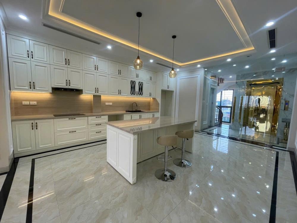 Bán nhà Phúc Đồng, Long Biên 7 tầng, 92m², Mặt tiền 5m, Ô tô tránh - 28 tỷ
