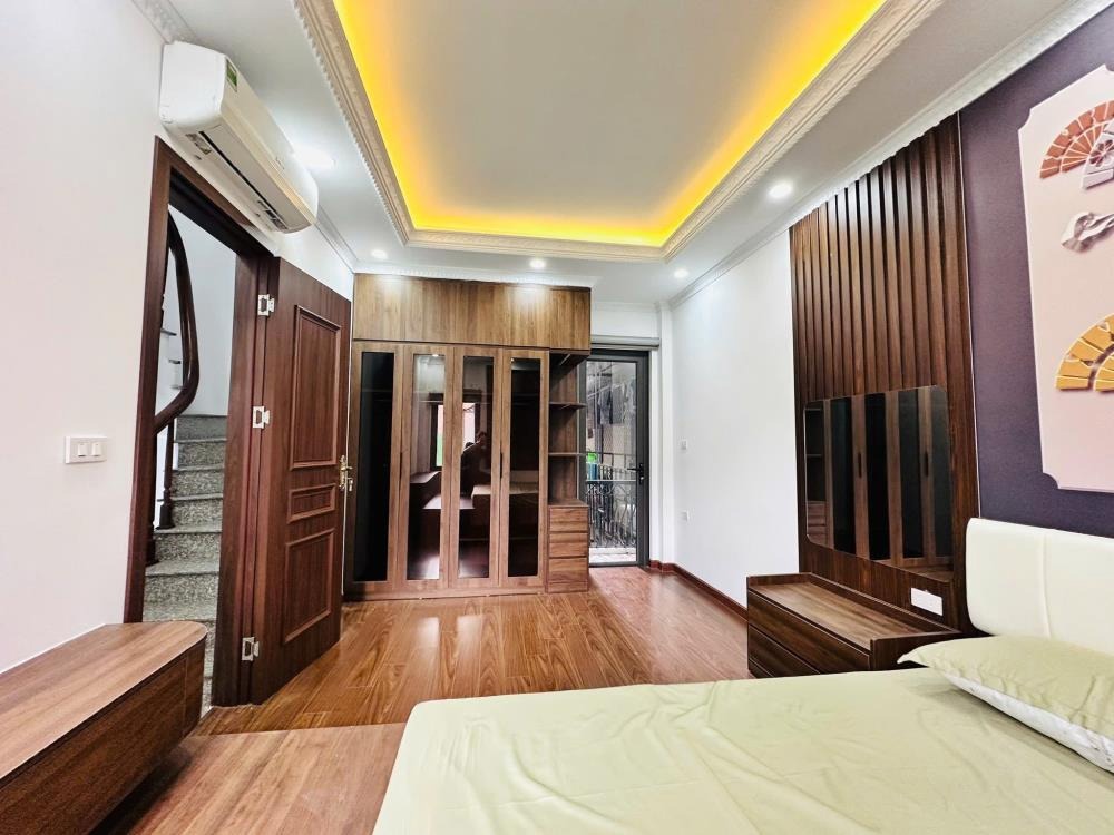 Bán nhà Cầu Giấy 6 Tầng Full Nội Thất, Ô Tô 10m - Giá 9.35 Tỷ