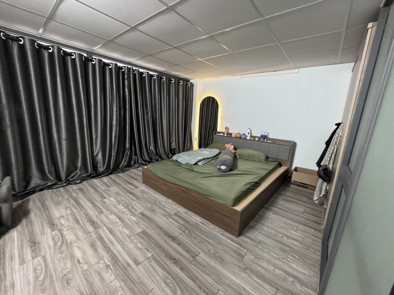 Tân Phú Hẻm Oto Kia Morning Gần Mặt Tiền Lũy Bán Bích Nhà Đẹp Giá Tốt