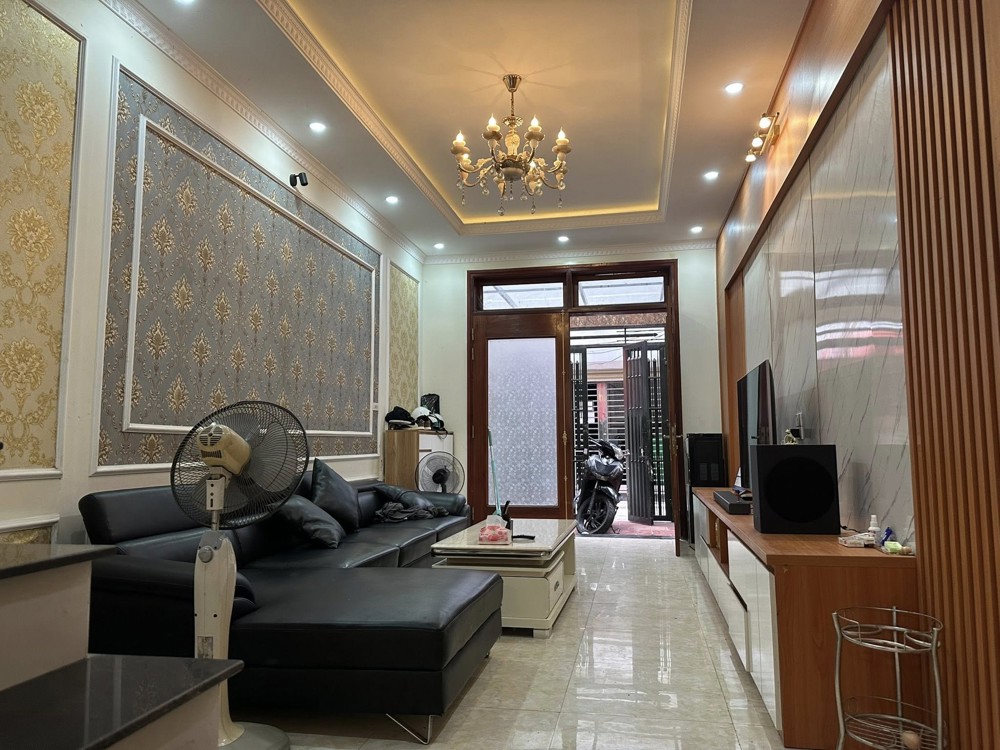 BÁN NHÀ THANH XUÂN, GẦN OTO, TRƯỜNG, CHỢ, TRẠM, DT63M2 5 TẦNG, 2 THOÁNG CHỈ 14.X TỶ
