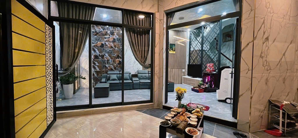 NHÀ ĐẸP – HXH - LÔ GÓC 2 MẶT THOÁNG - CHỈ 4,7 TỶ
