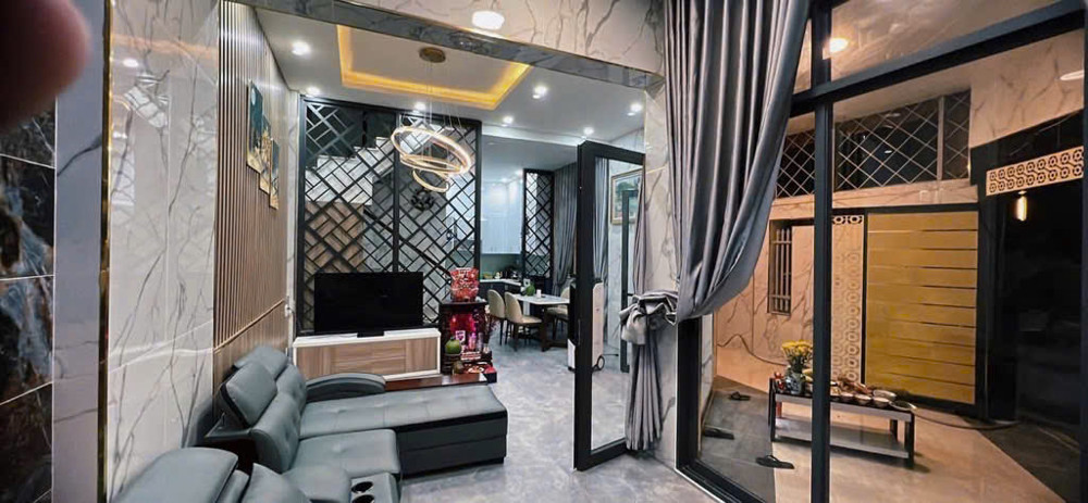 NHÀ ĐẸP – HXH - LÔ GÓC 2 MẶT THOÁNG - CHỈ 4,7 TỶ