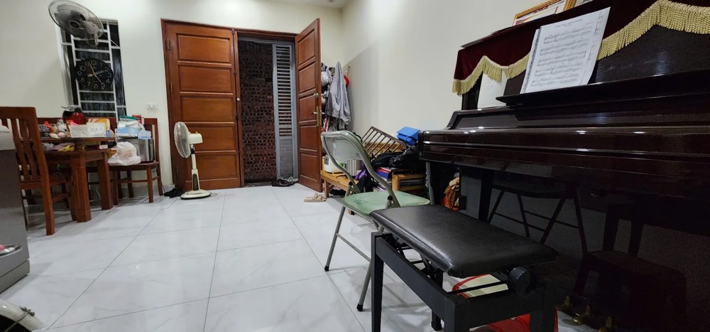BÁN NHÀ RIÊNG  Phú Viên-Bồ Đề 34m2 X 5 Tầng 6.1 tỷ Long Biên Hà Nội